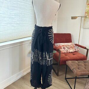 Women's Black and White Trousers